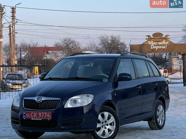 Синий Шкода Фабия, объемом двигателя 1.4 л и пробегом 220 тыс. км за 6200 $, фото 1 на Automoto.ua