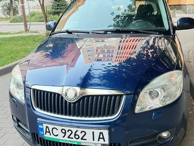 Синий Шкода Фабия, объемом двигателя 1.39 л и пробегом 186 тыс. км за 5500 $, фото 1 на Automoto.ua
