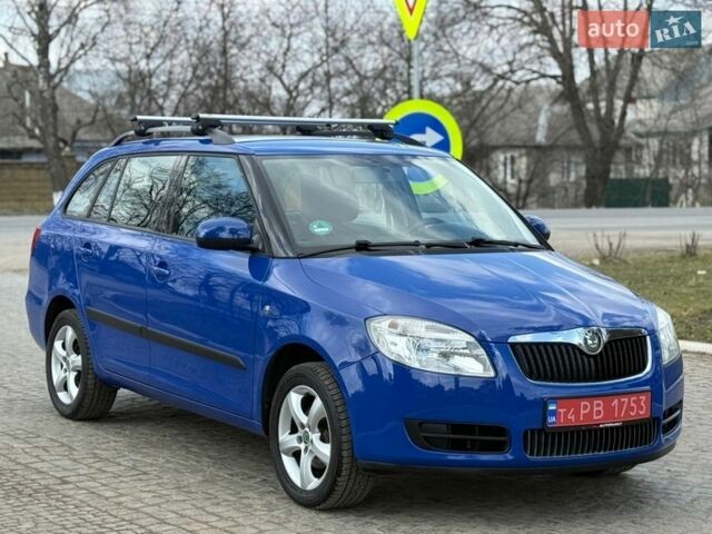Синій Шкода Фабія, об'ємом двигуна 1.6 л та пробігом 184 тис. км за 5650 $, фото 1 на Automoto.ua