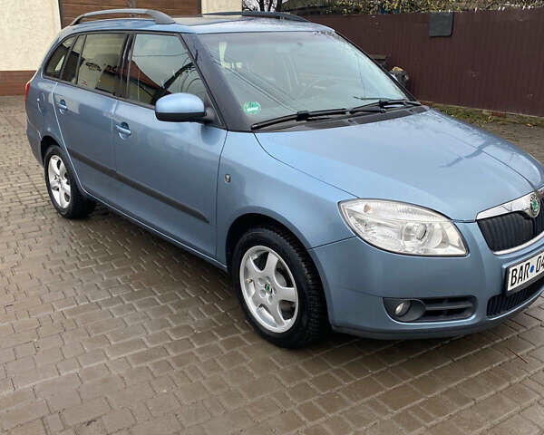 Синий Шкода Фабия, объемом двигателя 1.6 л и пробегом 230 тыс. км за 6700 $, фото 1 на Automoto.ua