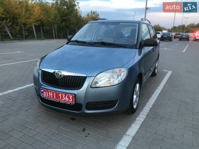 Синій Шкода Фабія, об'ємом двигуна 1.39 л та пробігом 215 тис. км за 4900 $, фото 1 на Automoto.ua