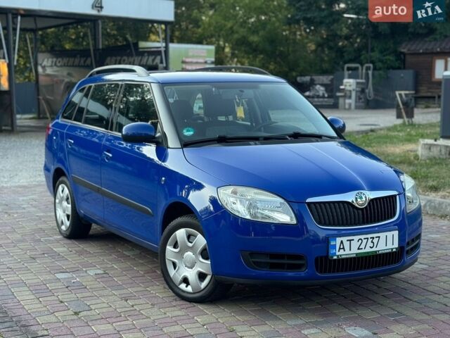 Синий Шкода Фабия, объемом двигателя 1.2 л и пробегом 216 тыс. км за 4650 $, фото 1 на Automoto.ua