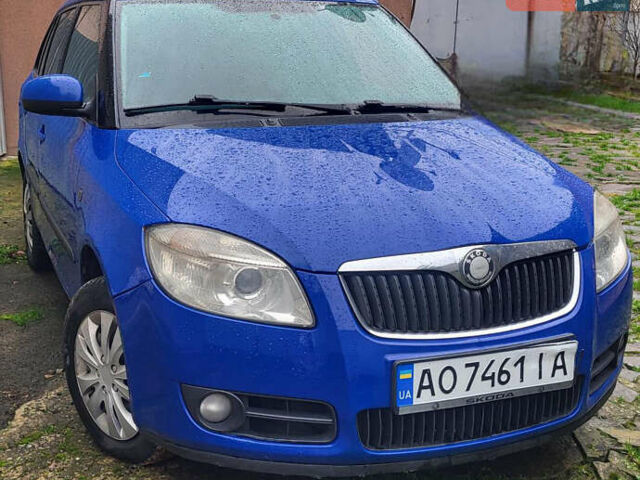 Синій Шкода Фабія, об'ємом двигуна 1.4 л та пробігом 293 тис. км за 4100 $, фото 1 на Automoto.ua