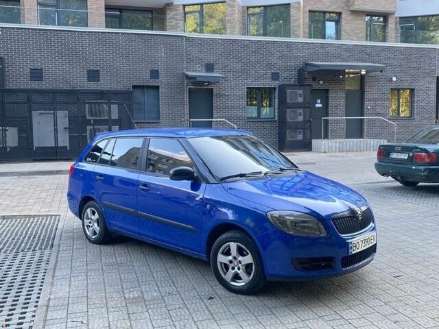 Синій Шкода Фабія, об'ємом двигуна 1.2 л та пробігом 185 тис. км за 3500 $, фото 1 на Automoto.ua
