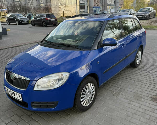 Синій Шкода Фабія, об'ємом двигуна 1.2 л та пробігом 149 тис. км за 4500 $, фото 1 на Automoto.ua