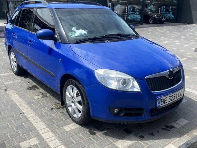 Синий Шкода Фабия, объемом двигателя 1.2 л и пробегом 214 тыс. км за 4150 $, фото 1 на Automoto.ua