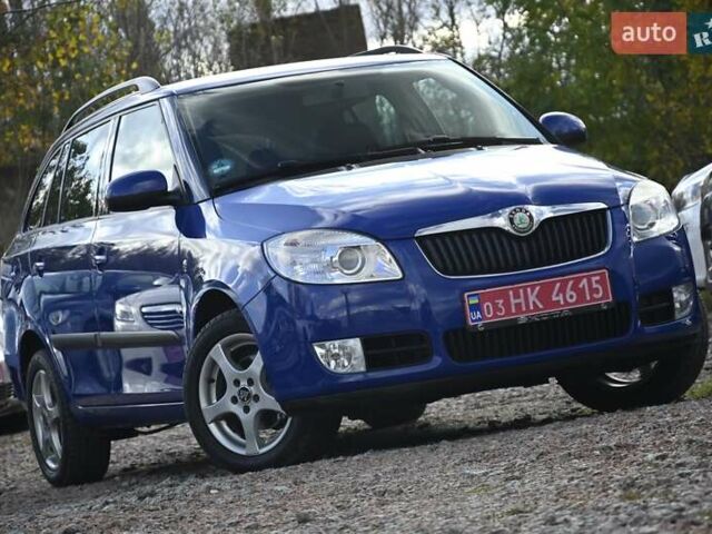 Синий Шкода Фабия, объемом двигателя 1.39 л и пробегом 178 тыс. км за 5950 $, фото 1 на Automoto.ua
