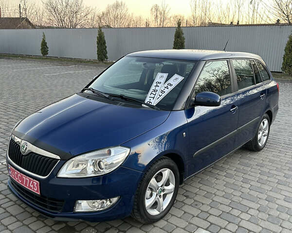 Синий Шкода Фабия, объемом двигателя 1.2 л и пробегом 182 тыс. км за 5850 $, фото 1 на Automoto.ua
