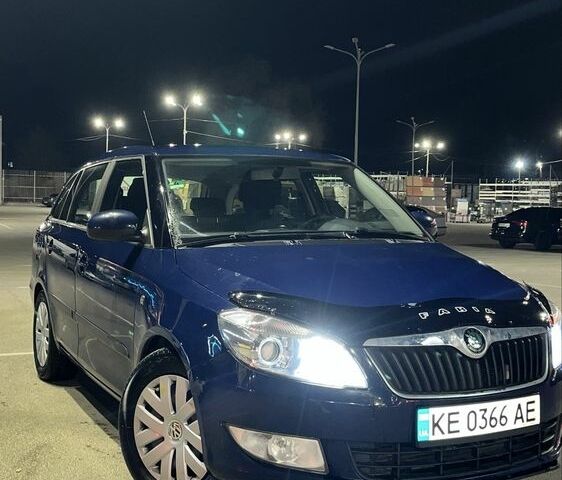 Синий Шкода Фабия, объемом двигателя 1.2 л и пробегом 270 тыс. км за 5400 $, фото 1 на Automoto.ua