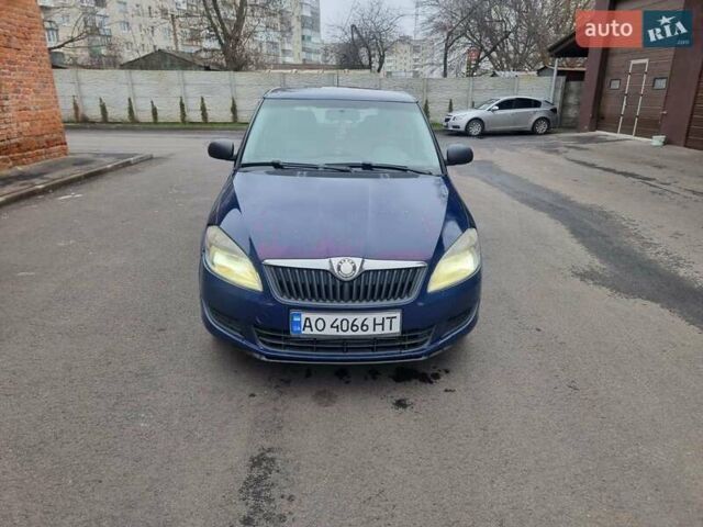 Синий Шкода Фабия, объемом двигателя 1.6 л и пробегом 290 тыс. км за 3900 $, фото 1 на Automoto.ua