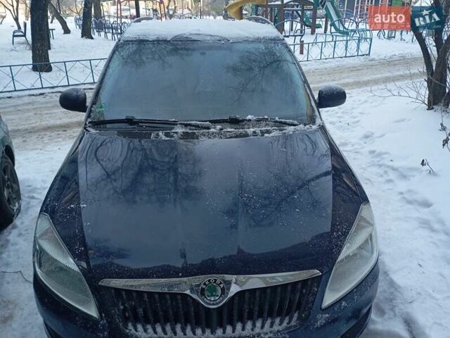 Синий Шкода Фабия, объемом двигателя 1.2 л и пробегом 183 тыс. км за 4600 $, фото 1 на Automoto.ua