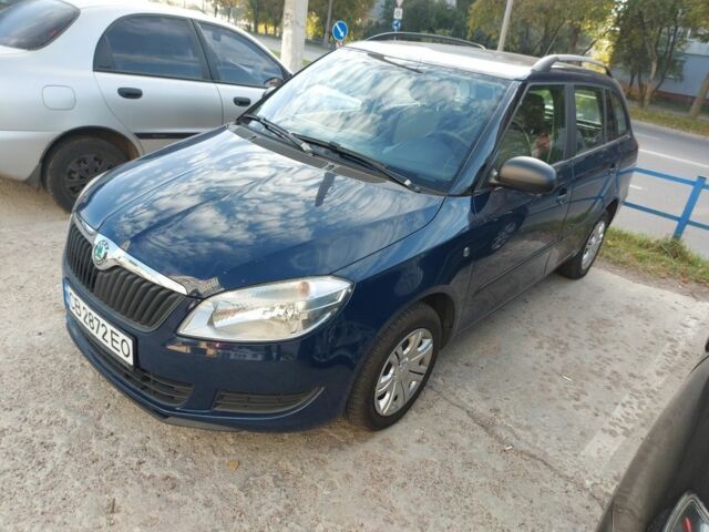Синій Шкода Фабія, об'ємом двигуна 1.2 л та пробігом 246 тис. км за 5400 $, фото 1 на Automoto.ua