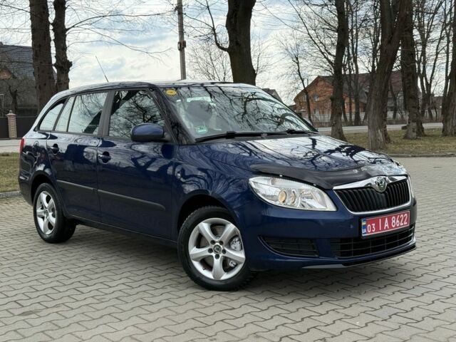 Синий Шкода Фабия, объемом двигателя 1.2 л и пробегом 115 тыс. км за 6950 $, фото 1 на Automoto.ua