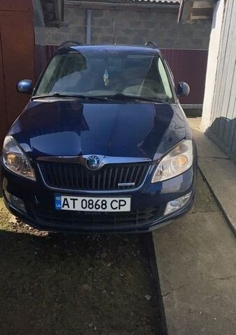 Синий Шкода Фабия, объемом двигателя 1.2 л и пробегом 194 тыс. км за 4500 $, фото 1 на Automoto.ua