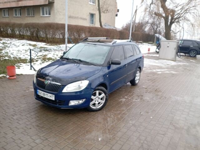Синий Шкода Фабия, объемом двигателя 1.2 л и пробегом 200 тыс. км за 4500 $, фото 1 на Automoto.ua