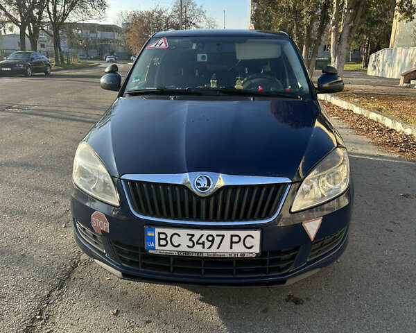 Синій Шкода Фабія, об'ємом двигуна 1.6 л та пробігом 328 тис. км за 6000 $, фото 1 на Automoto.ua