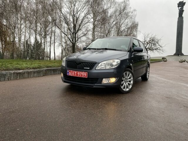 Синий Шкода Фабия, объемом двигателя 0 л и пробегом 185 тыс. км за 6000 $, фото 1 на Automoto.ua