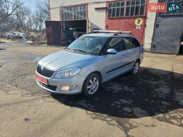 Синий Шкода Фабия, объемом двигателя 1.2 л и пробегом 230 тыс. км за 4646 $, фото 1 на Automoto.ua
