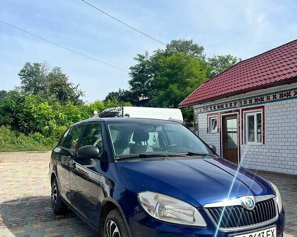Синий Шкода Фабия, объемом двигателя 1.6 л и пробегом 258 тыс. км за 4799 $, фото 1 на Automoto.ua