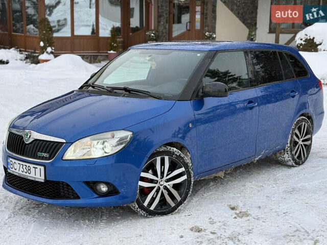 Синий Шкода Фабия, объемом двигателя 1.39 л и пробегом 237 тыс. км за 8450 $, фото 1 на Automoto.ua