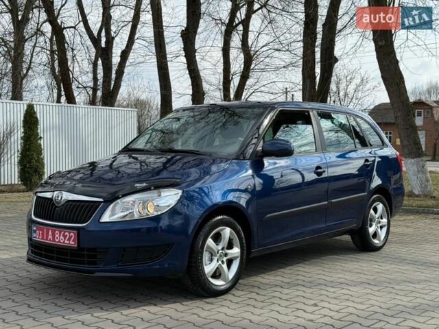 Синій Шкода Фабія, об'ємом двигуна 1.2 л та пробігом 115 тис. км за 6950 $, фото 1 на Automoto.ua
