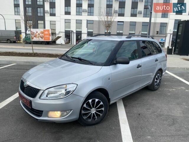 Синій Шкода Фабія, об'ємом двигуна 1.6 л та пробігом 255 тис. км за 4600 $, фото 1 на Automoto.ua
