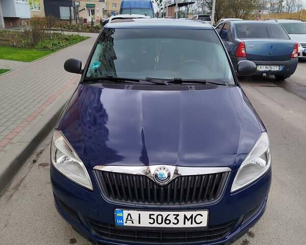 Синій Шкода Фабія, об'ємом двигуна 1.6 л та пробігом 266 тис. км за 5300 $, фото 1 на Automoto.ua