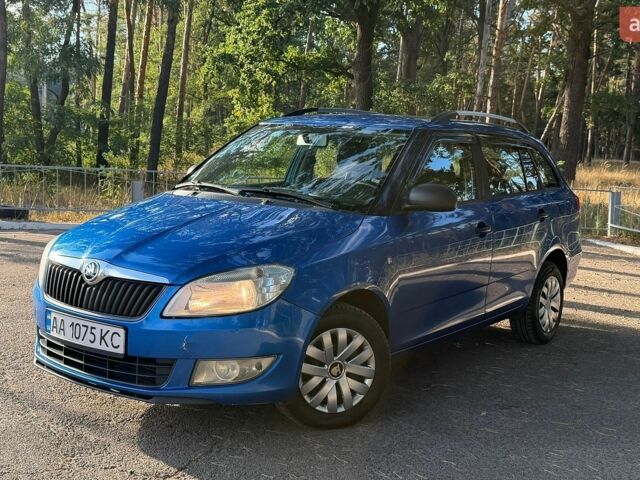 Синій Шкода Фабія, об'ємом двигуна 1.6 л та пробігом 361 тис. км за 4999 $, фото 1 на Automoto.ua