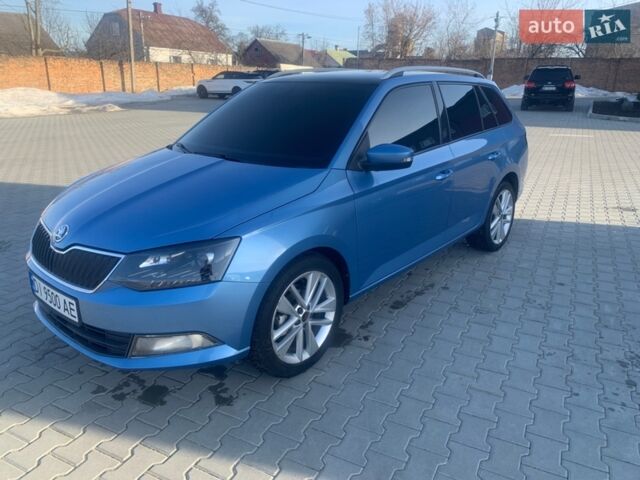 Синий Шкода Фабия, объемом двигателя 1.42 л и пробегом 196 тыс. км за 7999 $, фото 1 на Automoto.ua