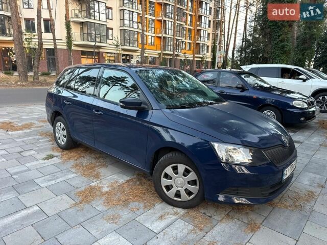 Синій Шкода Фабія, об'ємом двигуна 1.2 л та пробігом 226 тис. км за 6000 $, фото 1 на Automoto.ua