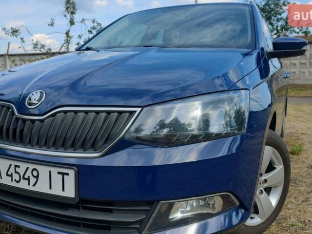 Синий Шкода Фабия, объемом двигателя 1 л и пробегом 227 тыс. км за 7100 $, фото 1 на Automoto.ua