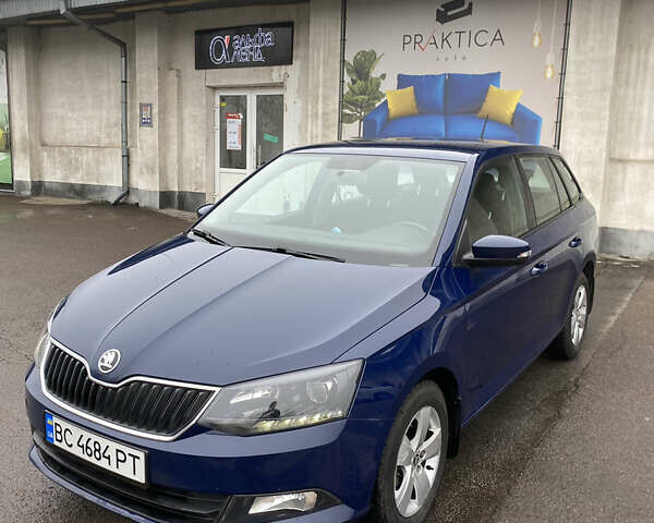 Синий Шкода Фабия, объемом двигателя 1 л и пробегом 166 тыс. км за 7100 $, фото 1 на Automoto.ua