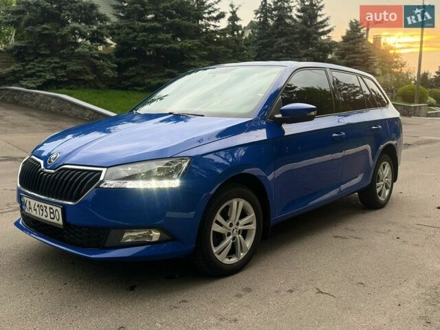 Синий Шкода Фабия, объемом двигателя 1 л и пробегом 113 тыс. км за 8999 $, фото 1 на Automoto.ua