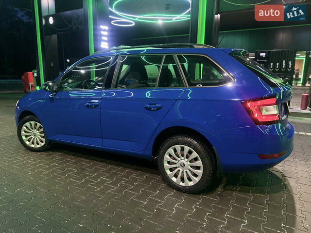 Синій Шкода Фабія, об'ємом двигуна 1 л та пробігом 48 тис. км за 11200 $, фото 1 на Automoto.ua