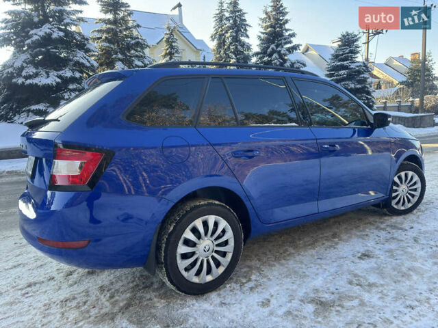 Синий Шкода Фабия, объемом двигателя 1 л и пробегом 48 тыс. км за 10800 $, фото 1 на Automoto.ua