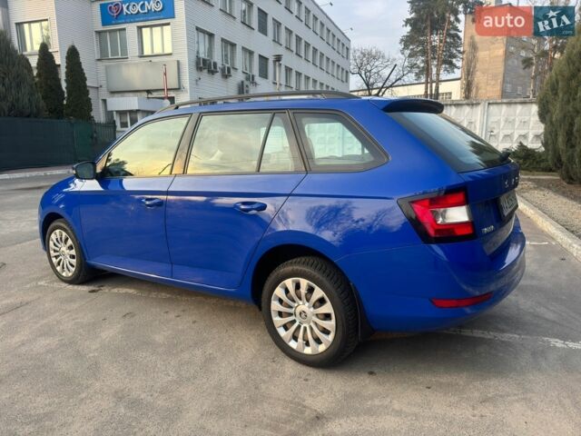 Синий Шкода Фабия, объемом двигателя 1 л и пробегом 84 тыс. км за 9700 $, фото 1 на Automoto.ua