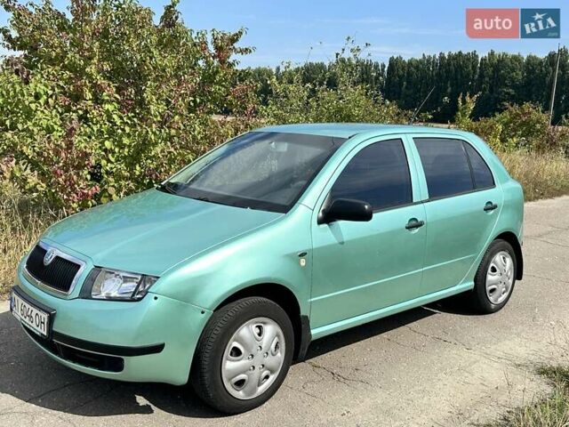 Зеленый Шкода Фабия, объемом двигателя 1.4 л и пробегом 321 тыс. км за 3500 $, фото 1 на Automoto.ua