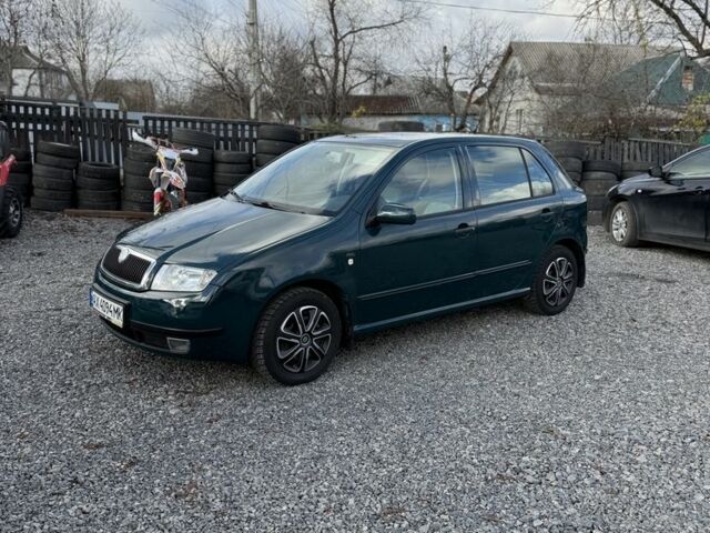 Зеленый Шкода Фабия, объемом двигателя 1.4 л и пробегом 300 тыс. км за 3000 $, фото 1 на Automoto.ua