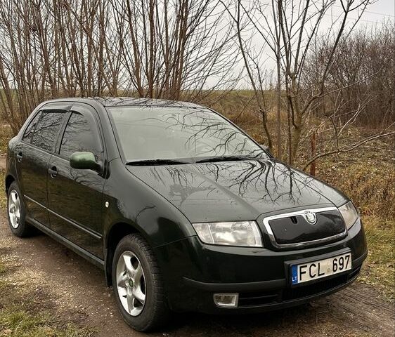Зеленый Шкода Фабия, объемом двигателя 1.9 л и пробегом 287 тыс. км за 2000 $, фото 1 на Automoto.ua