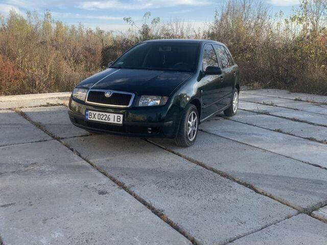 Зеленый Шкода Фабия, объемом двигателя 1.4 л и пробегом 469 тыс. км за 3550 $, фото 1 на Automoto.ua