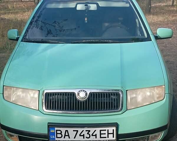 Зеленый Шкода Фабия, объемом двигателя 1.4 л и пробегом 293 тыс. км за 2400 $, фото 1 на Automoto.ua