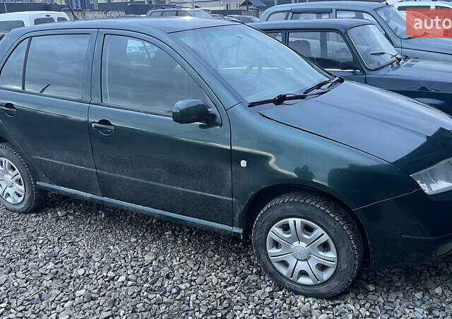 Зеленый Шкода Фабия, объемом двигателя 1.4 л и пробегом 290 тыс. км за 2800 $, фото 1 на Automoto.ua