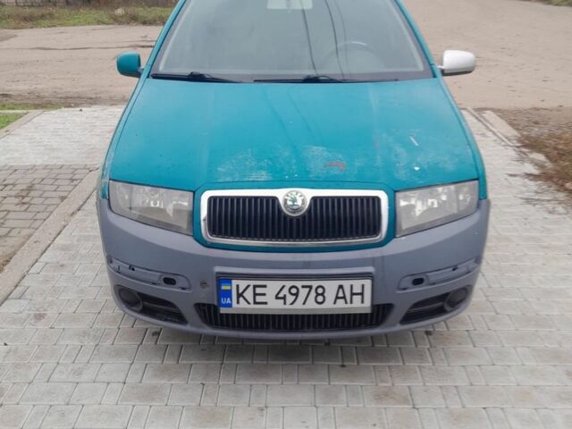 Зелений Шкода Фабія, об'ємом двигуна 1.4 л та пробігом 1 тис. км за 2200 $, фото 1 на Automoto.ua