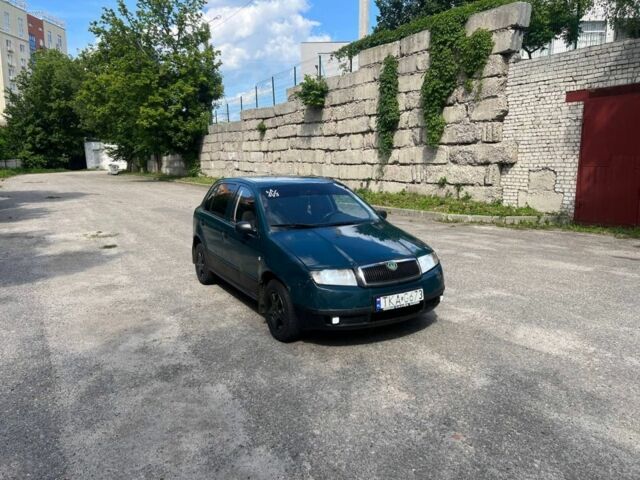 Зеленый Шкода Фабия, объемом двигателя 1.3 л и пробегом 200 тыс. км за 1450 $, фото 1 на Automoto.ua
