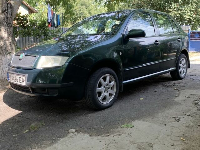 Зеленый Шкода Фабия, объемом двигателя 1.4 л и пробегом 261 тыс. км за 3500 $, фото 1 на Automoto.ua