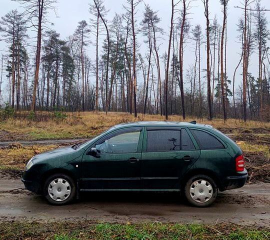 Зелений Шкода Фабія, об'ємом двигуна 1.4 л та пробігом 239 тис. км за 2850 $, фото 1 на Automoto.ua