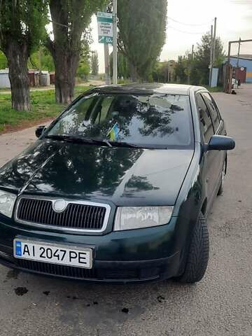 Зеленый Шкода Фабия, объемом двигателя 1.4 л и пробегом 279 тыс. км за 2800 $, фото 1 на Automoto.ua