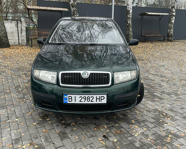 Зеленый Шкода Фабия, объемом двигателя 1.2 л и пробегом 193 тыс. км за 2700 $, фото 1 на Automoto.ua