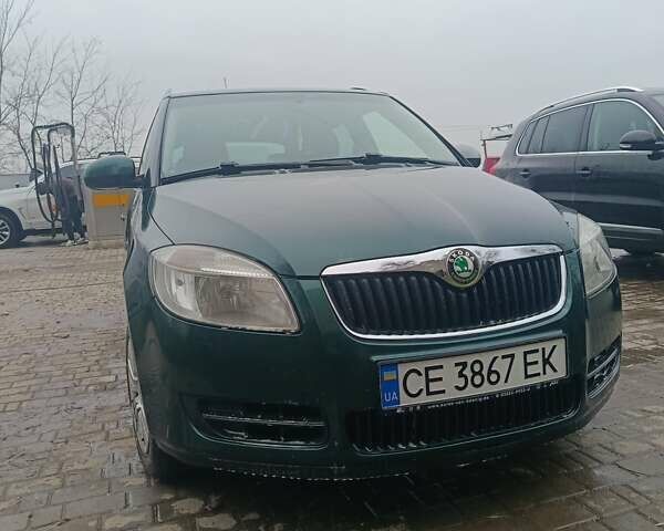Зеленый Шкода Фабия, объемом двигателя 1.39 л и пробегом 234 тыс. км за 4901 $, фото 1 на Automoto.ua