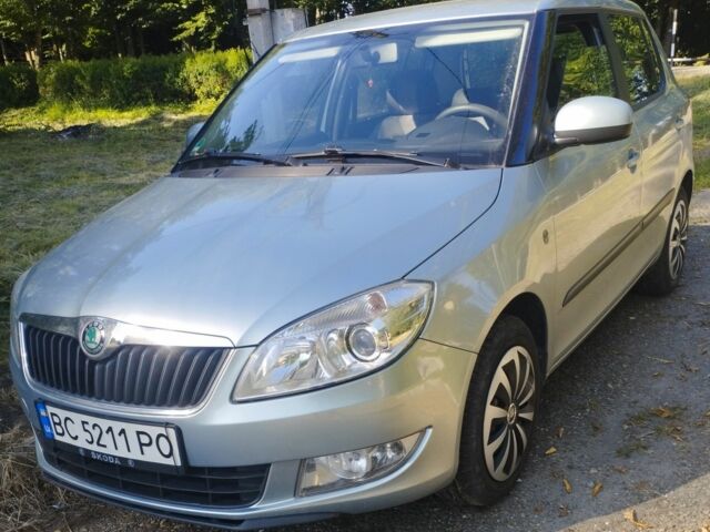 Зеленый Шкода Фабия, объемом двигателя 1.2 л и пробегом 118 тыс. км за 7500 $, фото 1 на Automoto.ua
